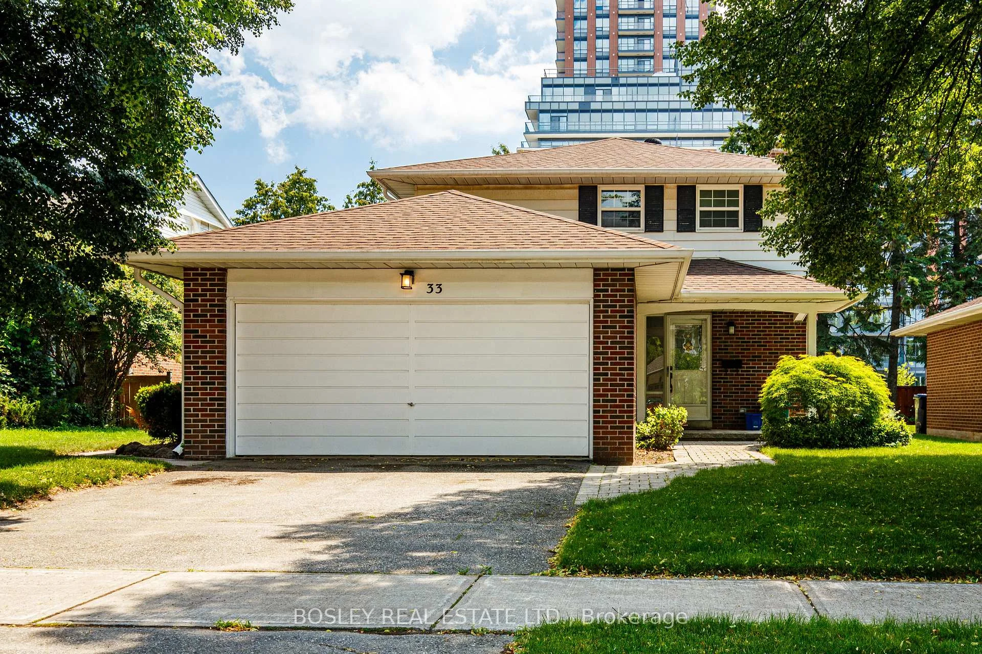 Photo 35 of 33 Forestbrook Crescent, Scarborough, Tam O'Shanter-Sullivan — HOMEH