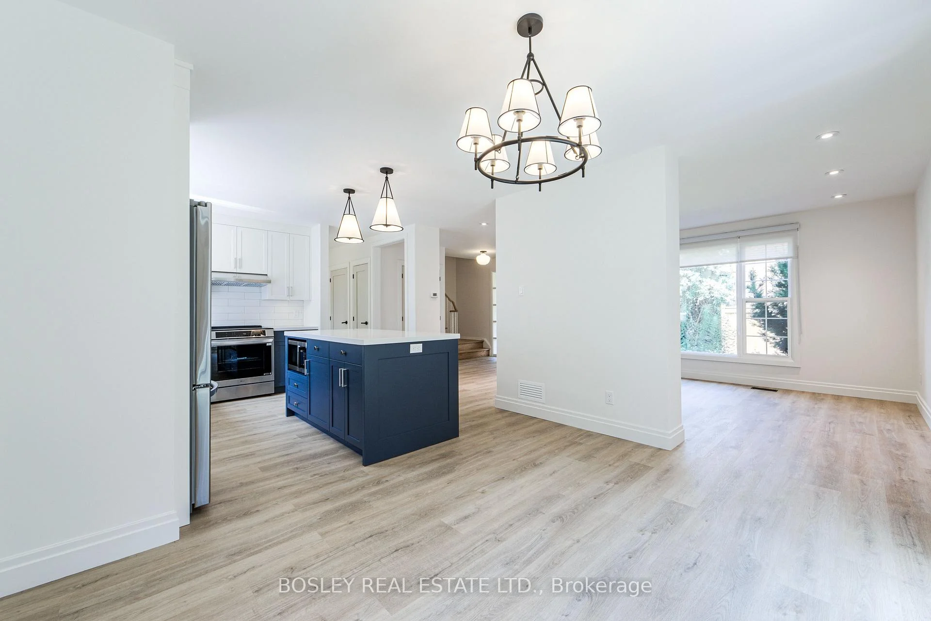 Photo 15 of 33 Forestbrook Crescent, Scarborough, Tam O'Shanter-Sullivan — HOMEH