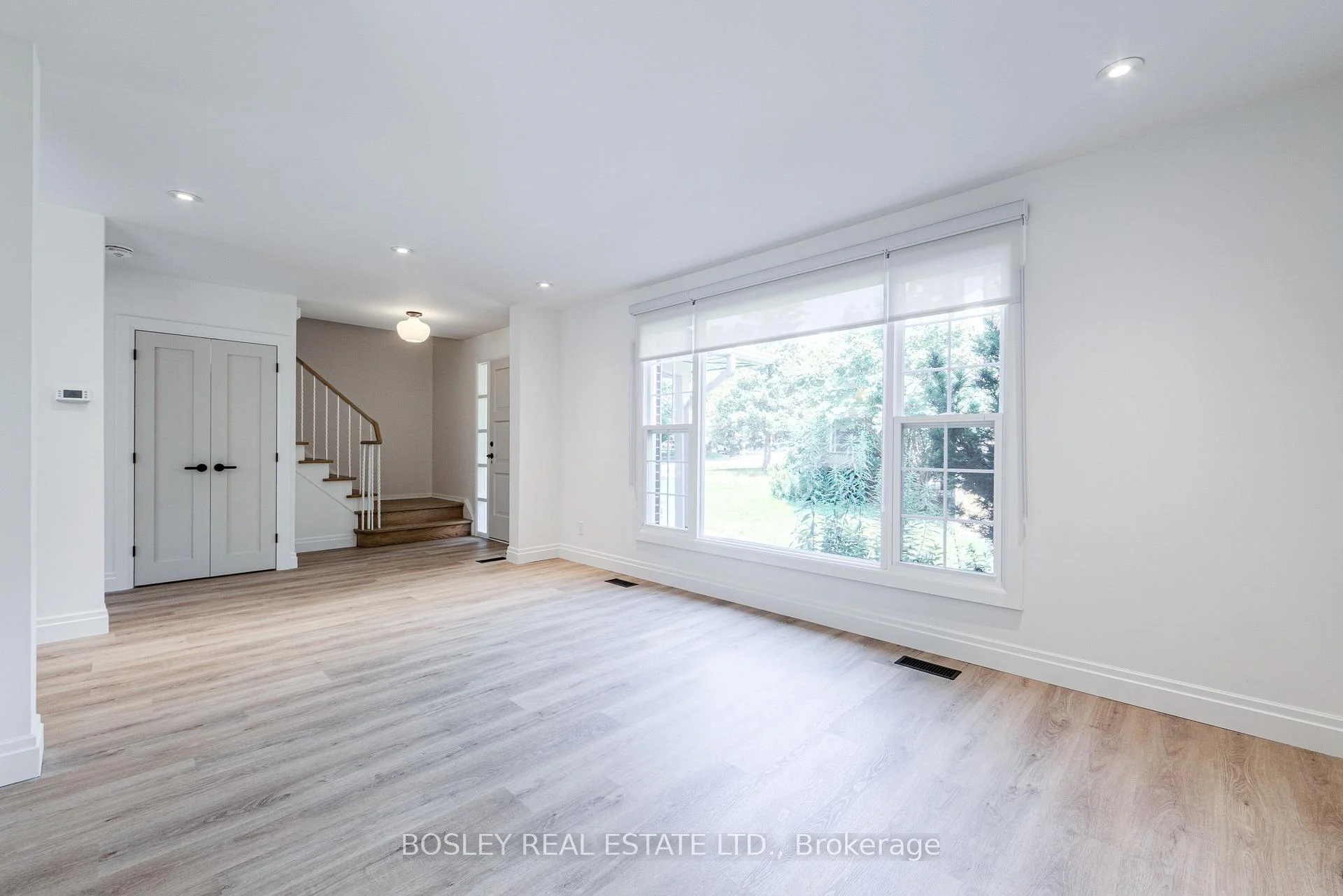 Photo 17 of 33 Forestbrook Crescent, Scarborough, Tam O'Shanter-Sullivan — HOMEH
