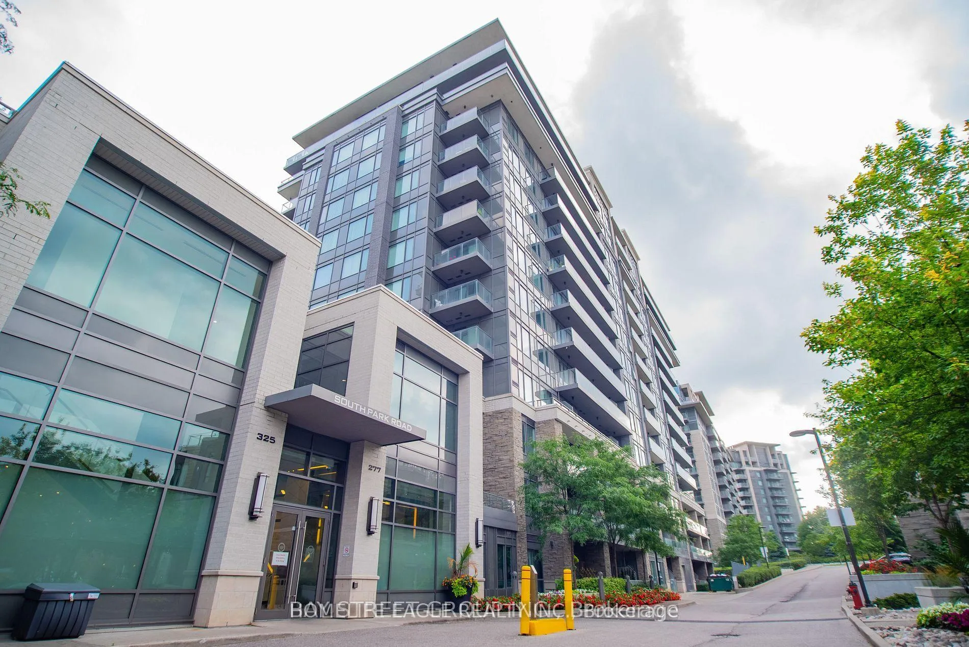 Photo 1 of Unit 221, 277 South Park Road, Markham, Commerce Valley — HOMEH