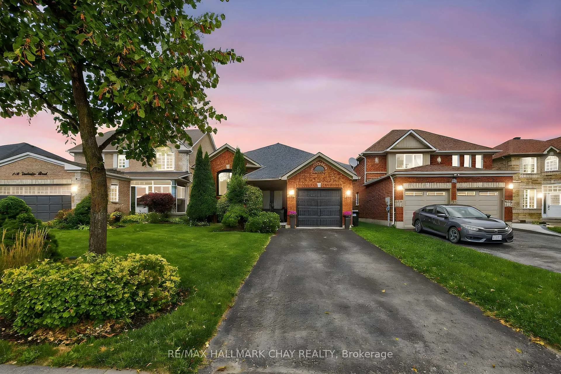Photo 2 of 120 Tunbridge Road, Barrie, Georgian Drive — HOMEH
