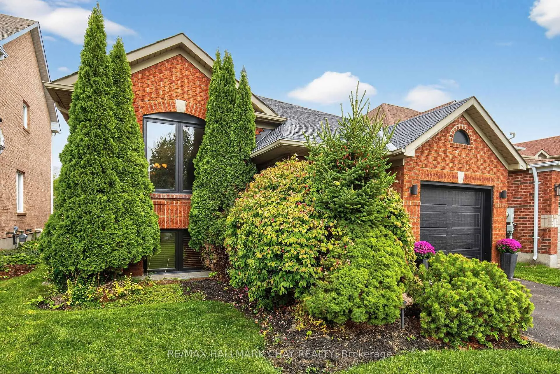 Photo 4 of 120 Tunbridge Road, Barrie, Georgian Drive — HOMEH