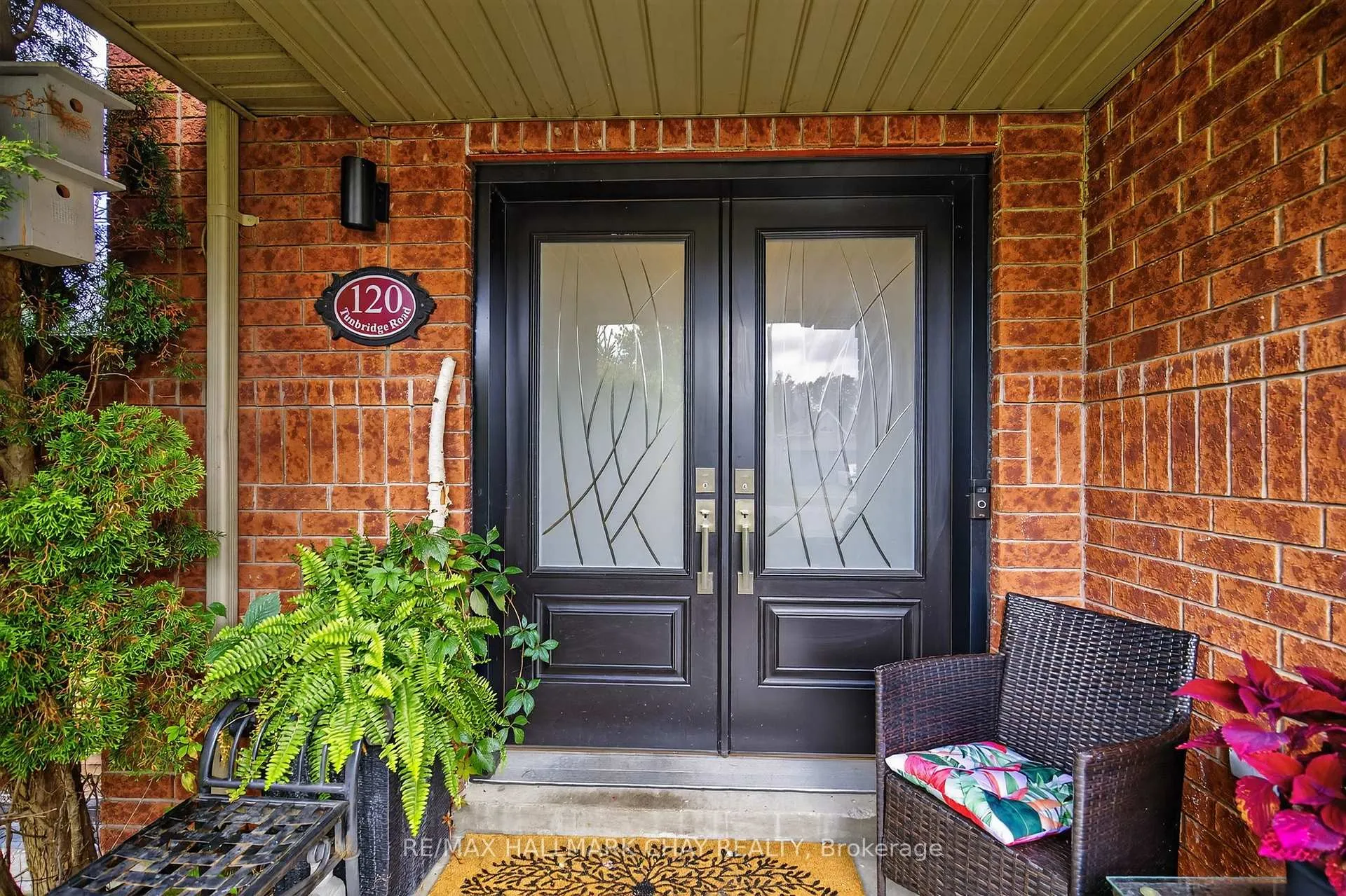 Photo 6 of 120 Tunbridge Road, Barrie, Georgian Drive — HOMEH