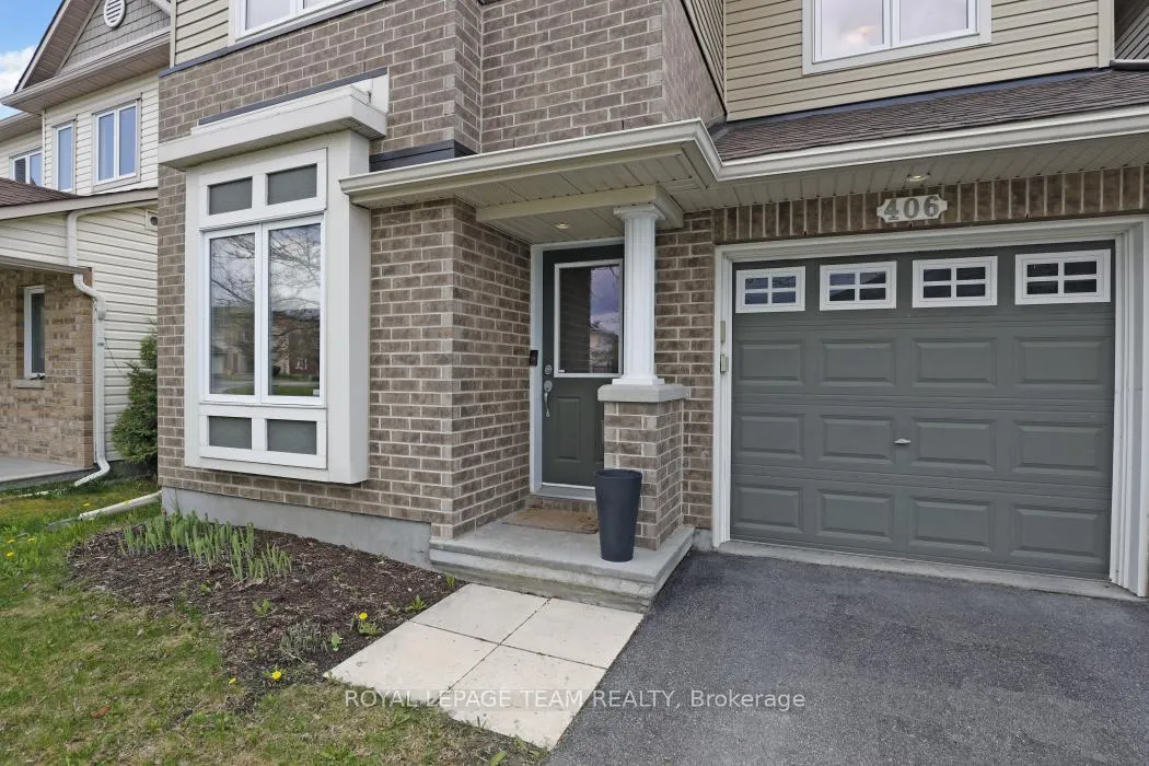 Photo 3 of 406 Pillett Street, Ottawa, Barrhaven - Strandherd — HOMEH