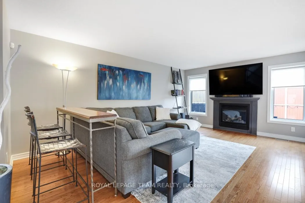 Photo 8 of 406 Pillett Street, Ottawa, Barrhaven - Strandherd — HOMEH