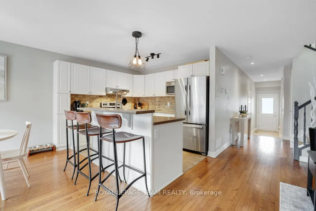 Photo 14 of 406 Pillett Street, Ottawa, Barrhaven - Strandherd — HOMEH