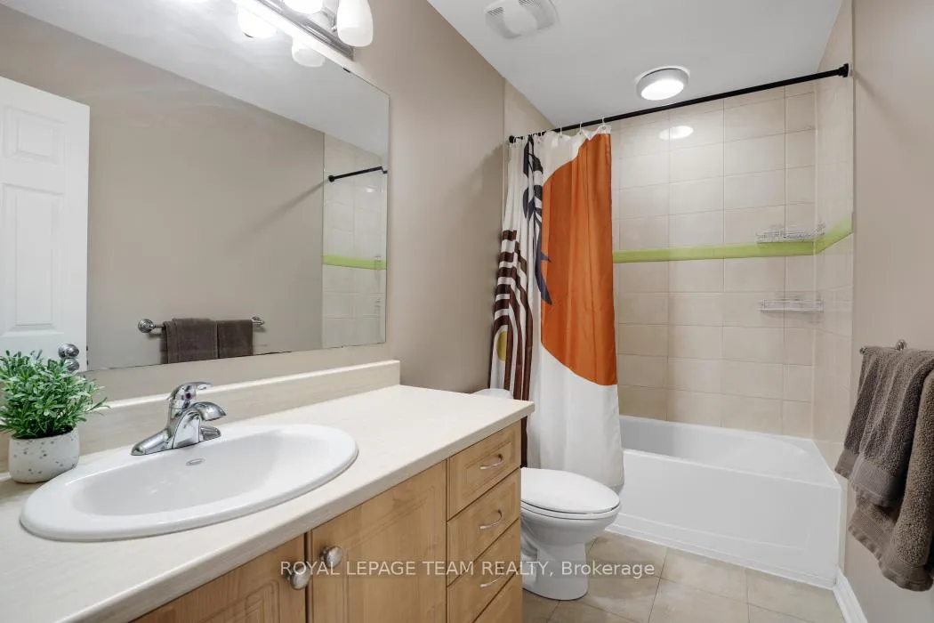 Photo 28 of 406 Pillett Street, Ottawa, Barrhaven - Strandherd — HOMEH