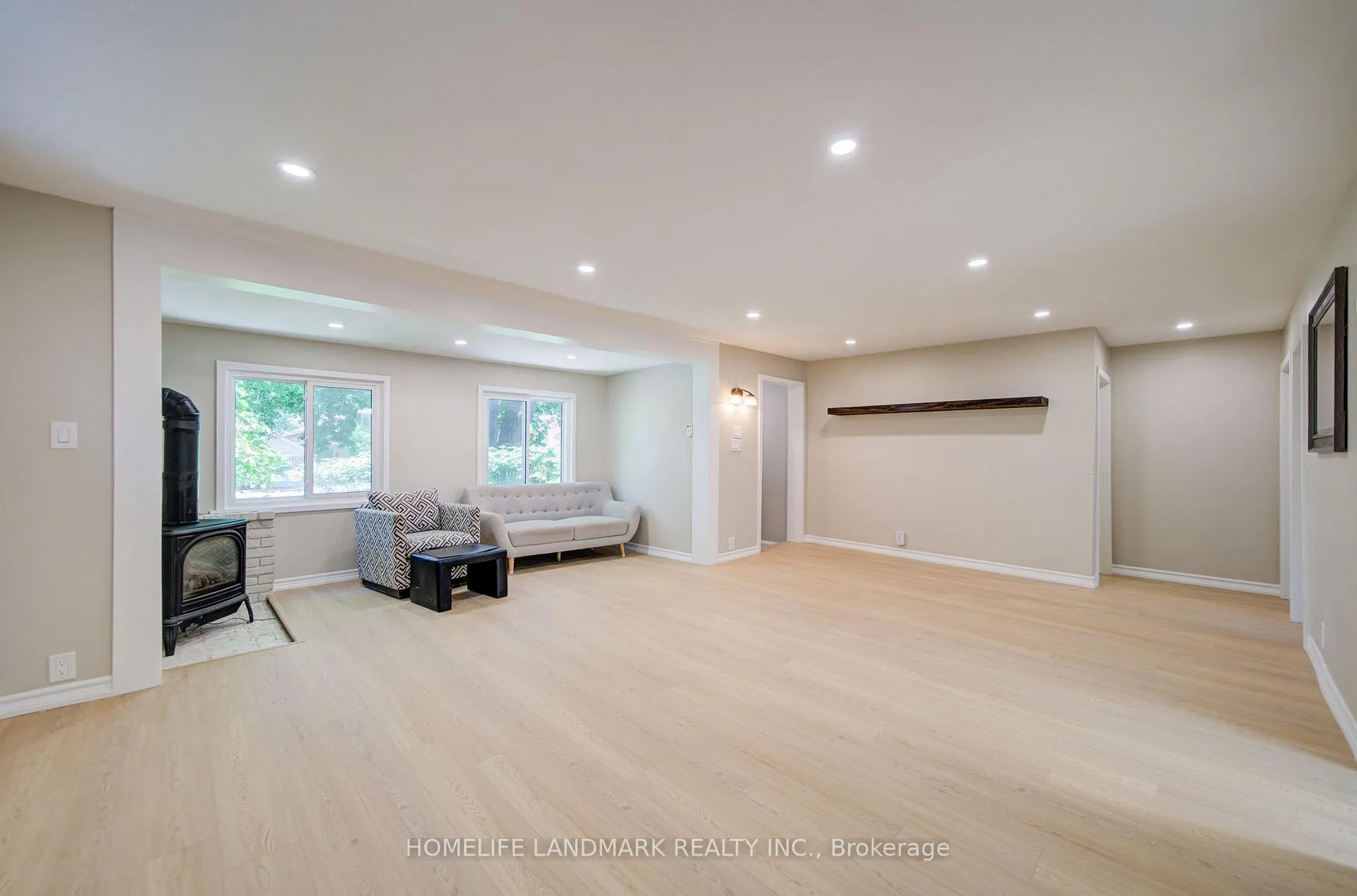 Photo 5 of 65 Cooks Bay Drive, Georgina, Keswick North — HOMEH