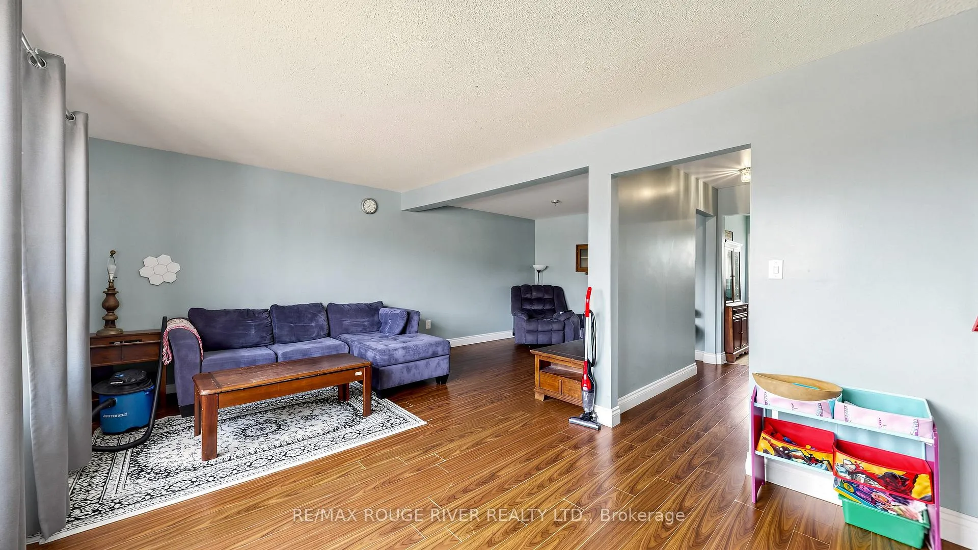 Photo 4 of 121 Deacon Lane, Ajax, South East — HOMEH