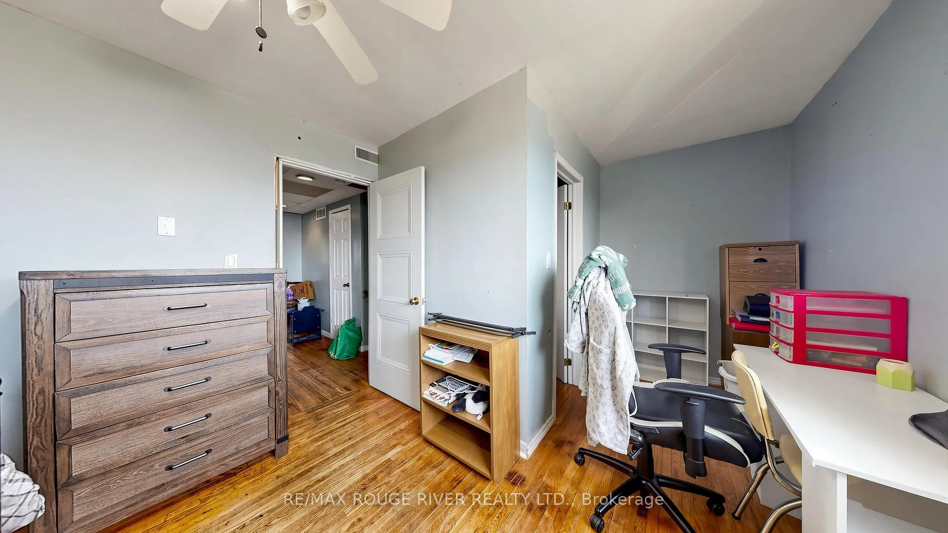 Photo 21 of 121 Deacon Lane, Ajax, South East — HOMEH