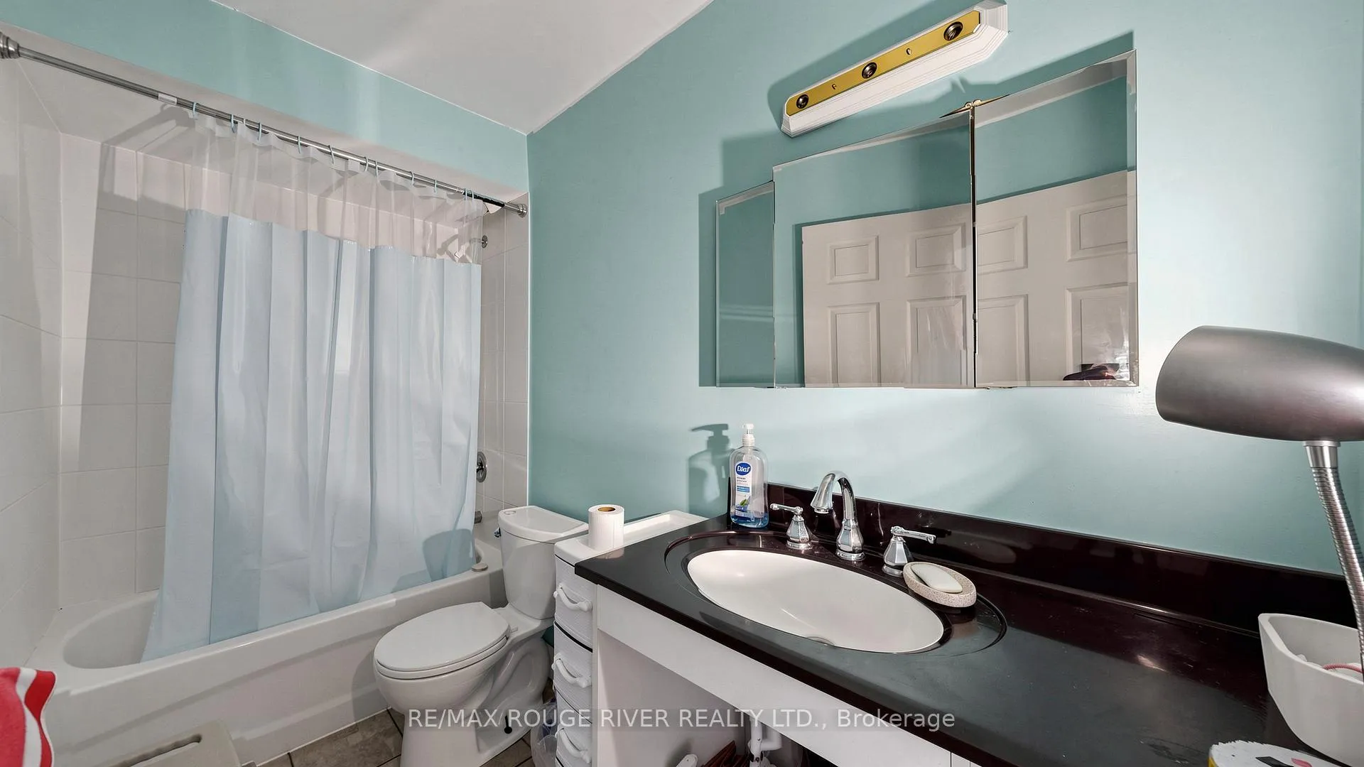 Photo 29 of 121 Deacon Lane, Ajax, South East — HOMEH