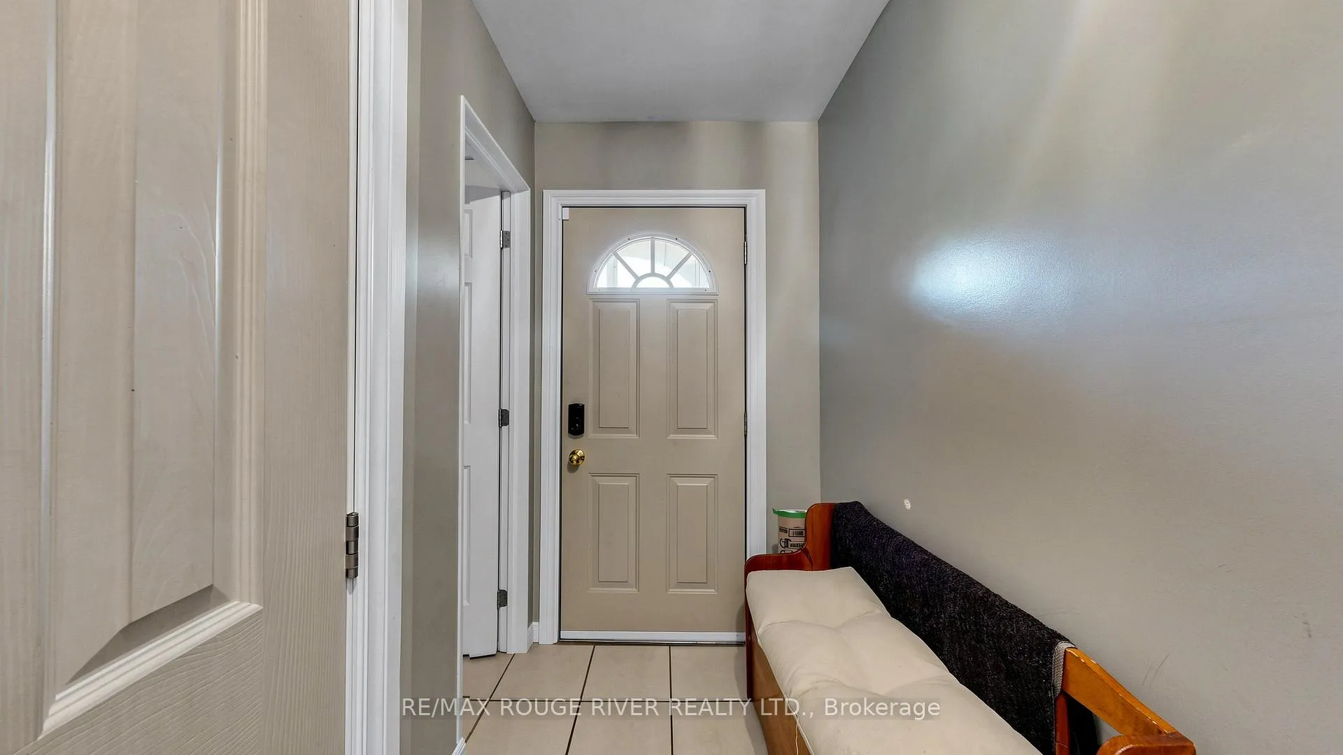 Photo 36 of 121 Deacon Lane, Ajax, South East — HOMEH