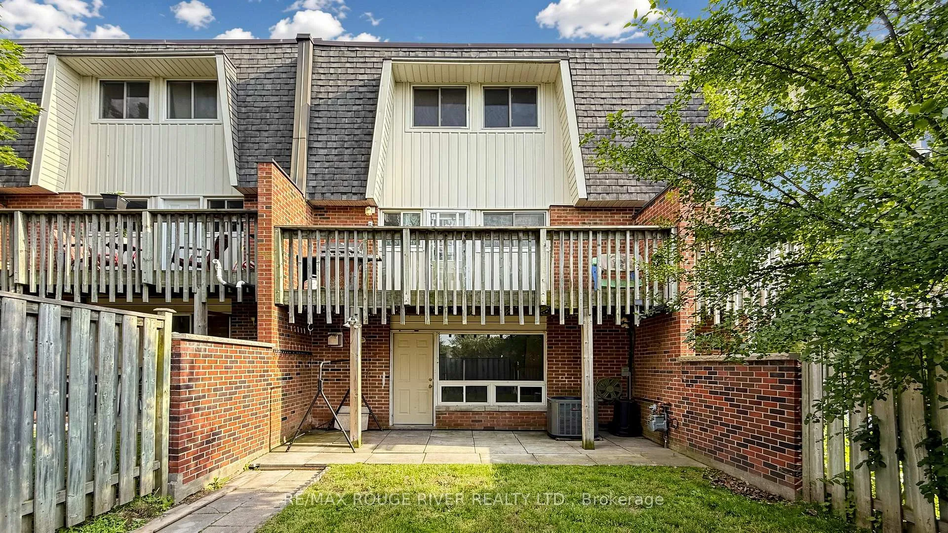 Photo 40 of 121 Deacon Lane, Ajax, South East — HOMEH