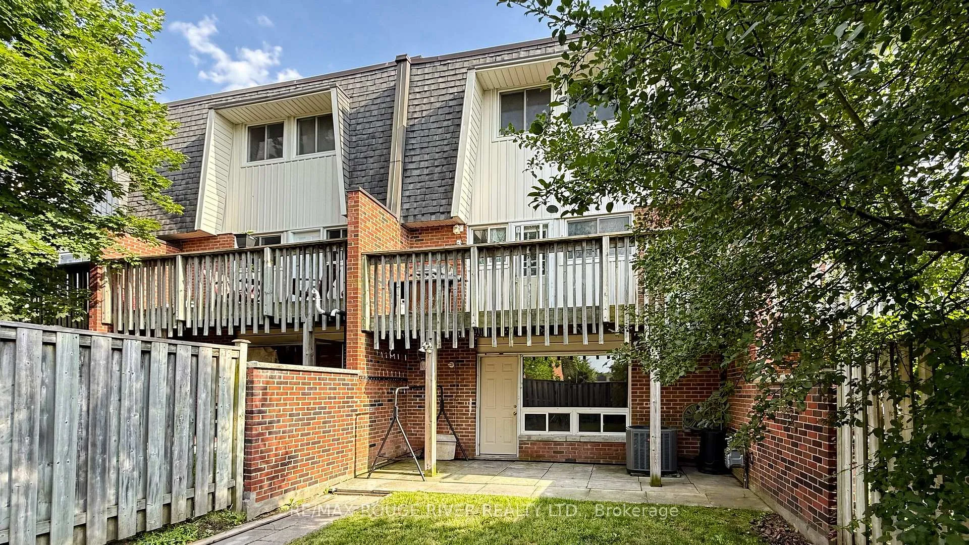 Photo 42 of 121 Deacon Lane, Ajax, South East — HOMEH