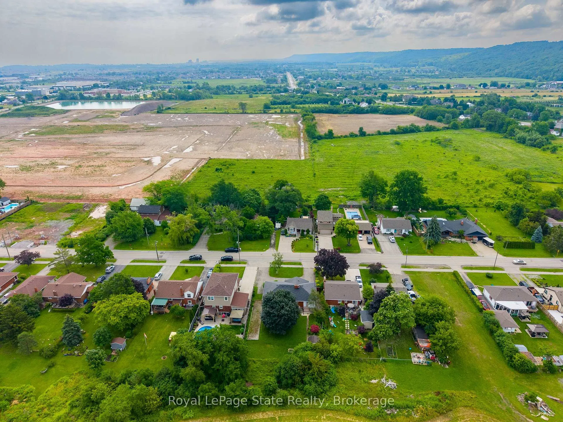 Photo 5 of 249 McNeilly Road, Hamilton, Fruitland — HOMEH