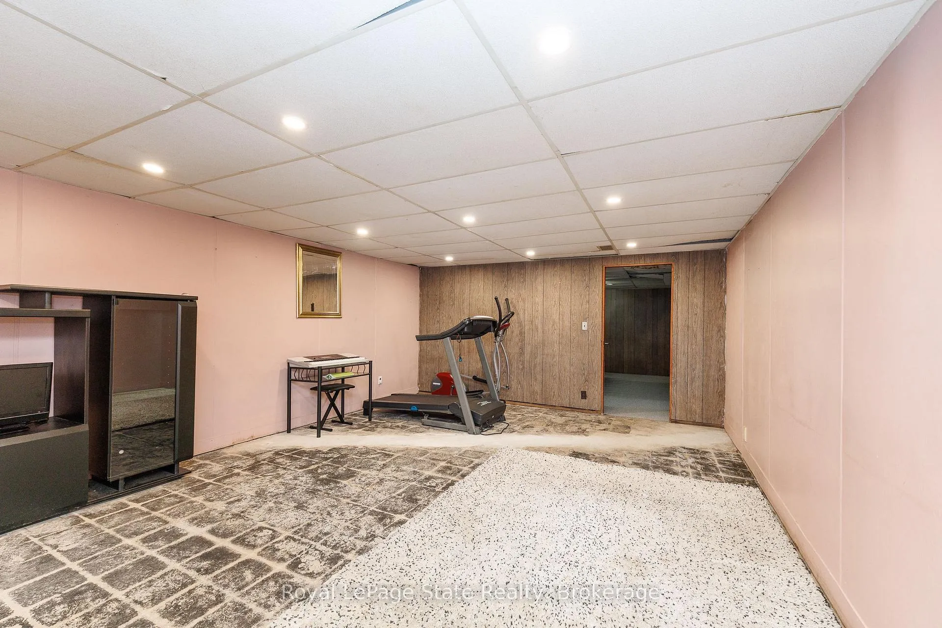 Photo 32 of 249 McNeilly Road, Hamilton, Fruitland — HOMEH
