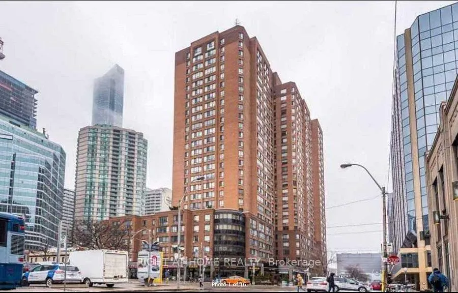 Photo 1 of Unit 2309, 633 Bay Street, Toronto, Bay Street Corridor — HOMEH