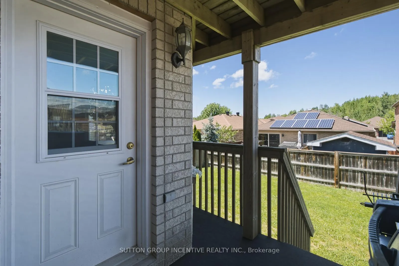 Photo 7 of 70 Shalom Way, Barrie, Painswick South — HOMEH
