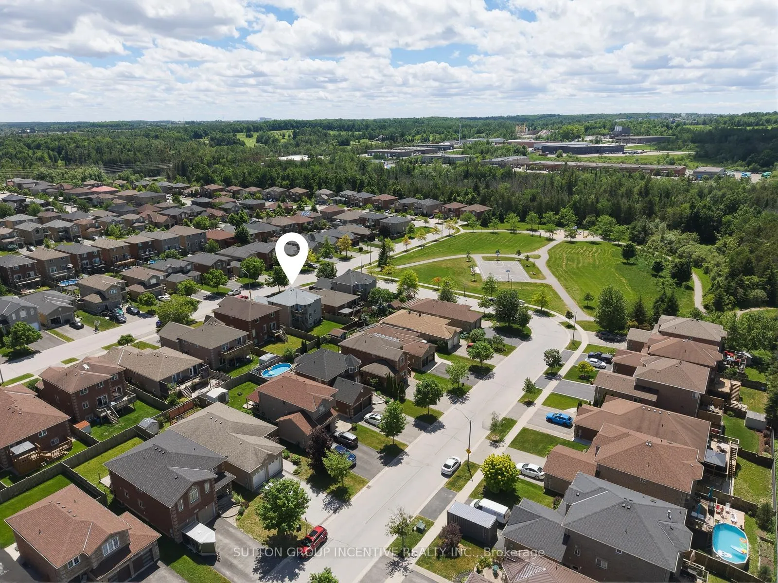 Photo 11 of 70 Shalom Way, Barrie, Painswick South — HOMEH