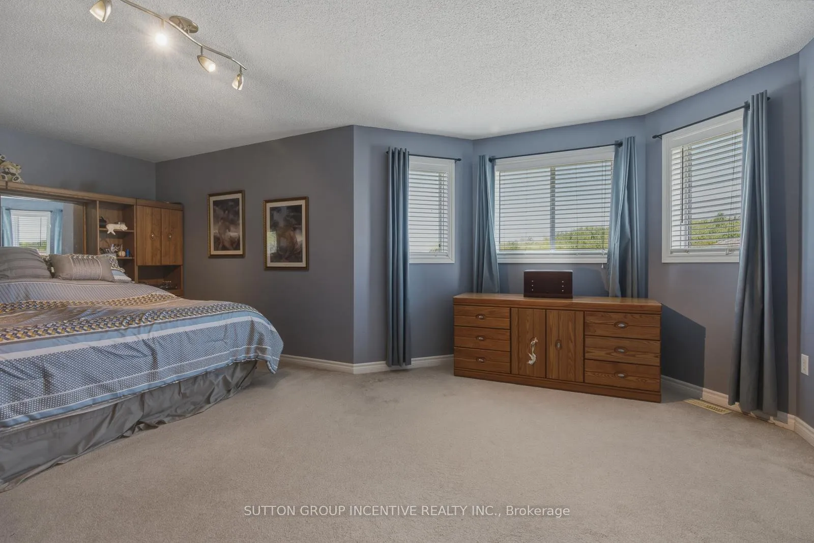Photo 35 of 70 Shalom Way, Barrie, Painswick South — HOMEH
