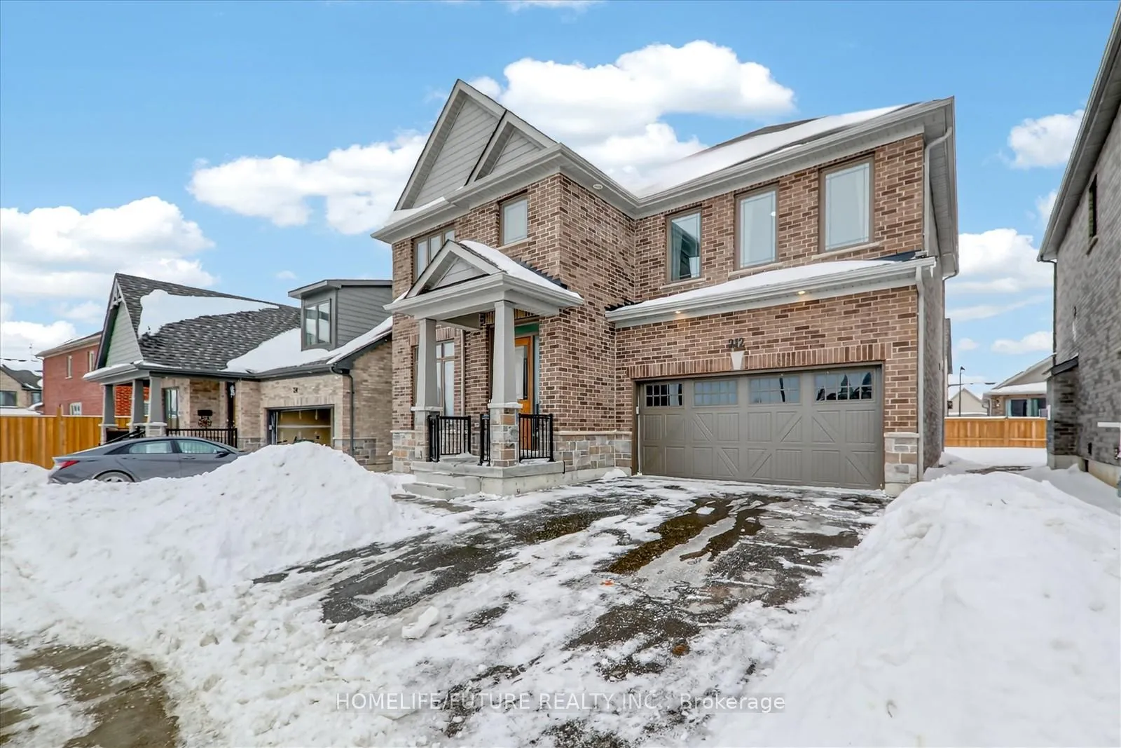 Photo 2 of 212 Mallory Terrace, Peterborough, Northcrest Ward 5 — HOMEH