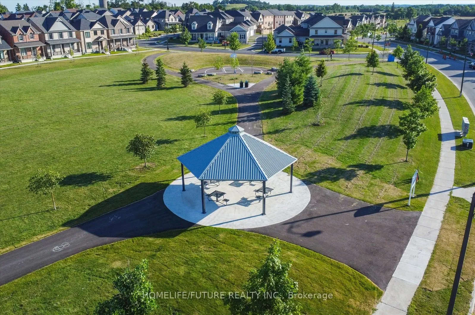Photo 32 of 212 Mallory Terrace, Peterborough, Northcrest Ward 5 — HOMEH