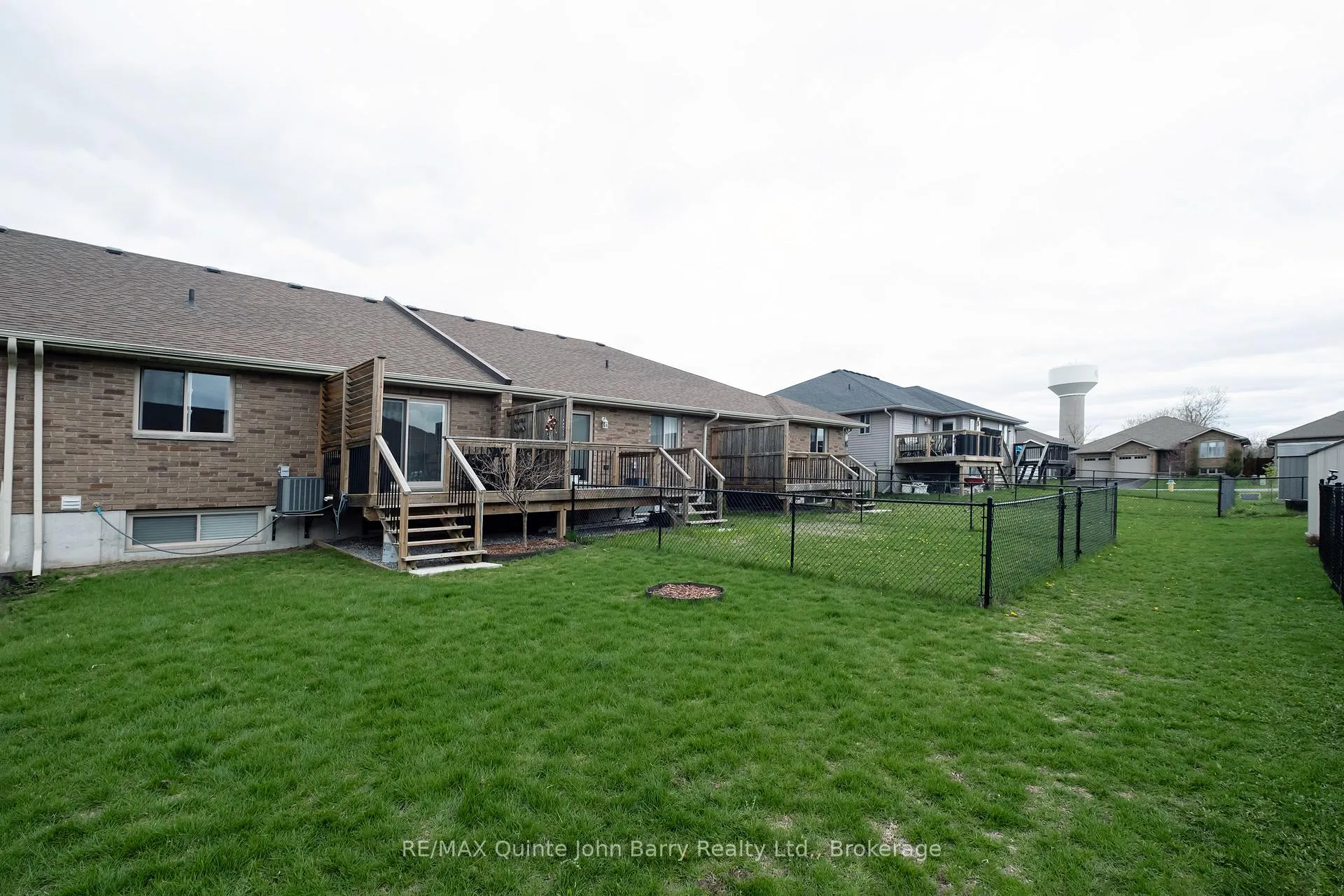 Photo 27 of 47 McIntosh Crescent, Quinte West, Murray Ward — HOMEH
