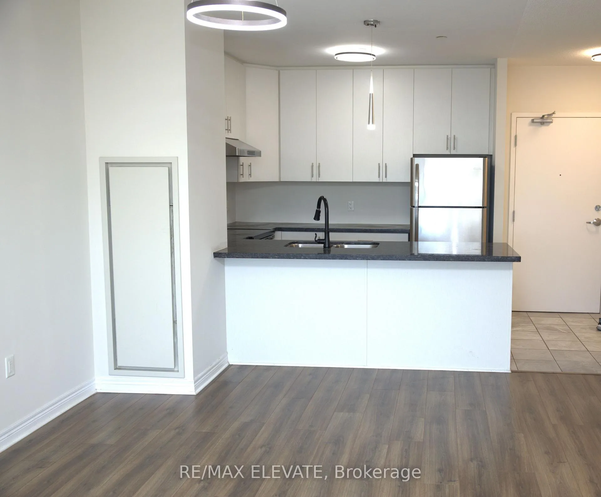 Photo 6 of Unit 611, 39 New Delhi Drive, Markham, Cedarwood — HOMEH