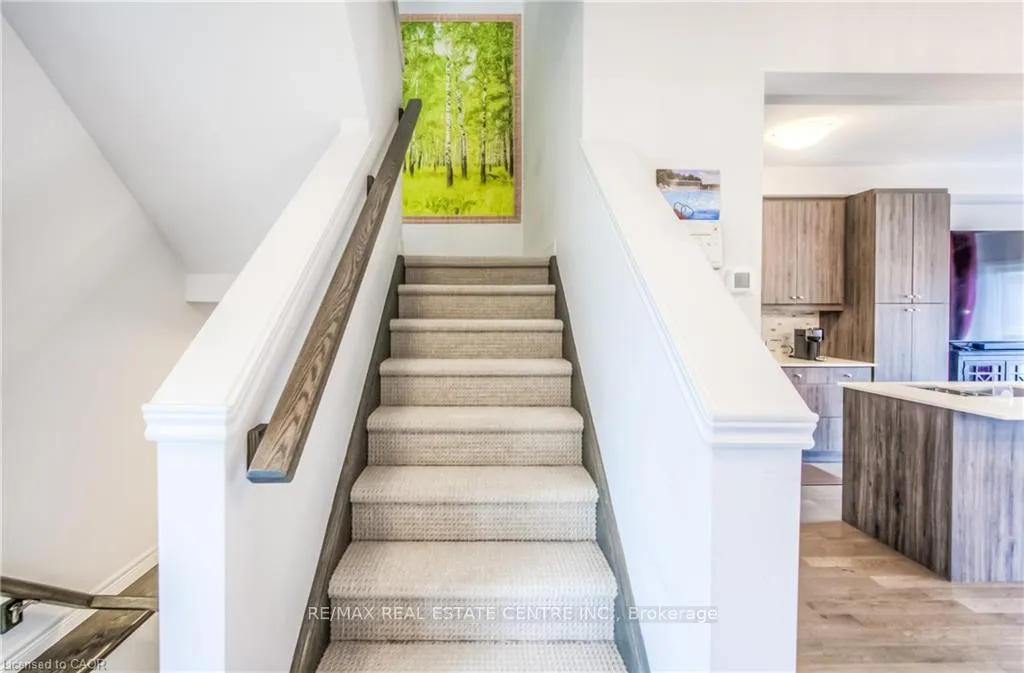 Photo 12 of 19 Baker Lane E, Brant, Paris — HOMEH