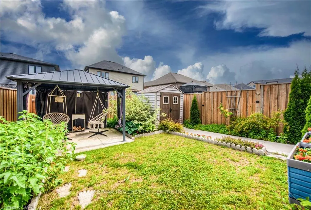 Photo 28 of 19 Baker Lane E, Brant, Paris — HOMEH