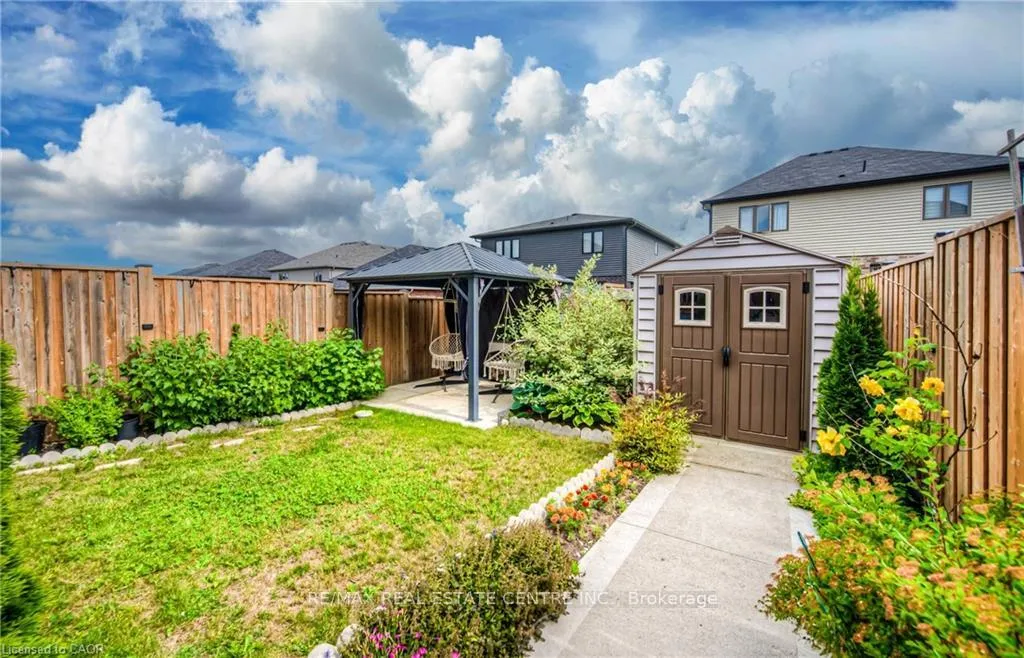 Photo 30 of 19 Baker Lane E, Brant, Paris — HOMEH