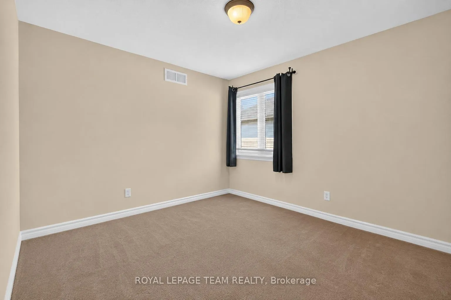 Photo 24 of 314 West Ridge Drive, Ottawa, Stittsville (South) — HOMEH