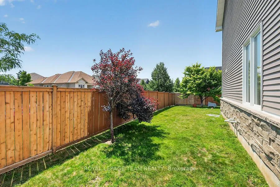 Photo 32 of 314 West Ridge Drive, Ottawa, Stittsville (South) — HOMEH