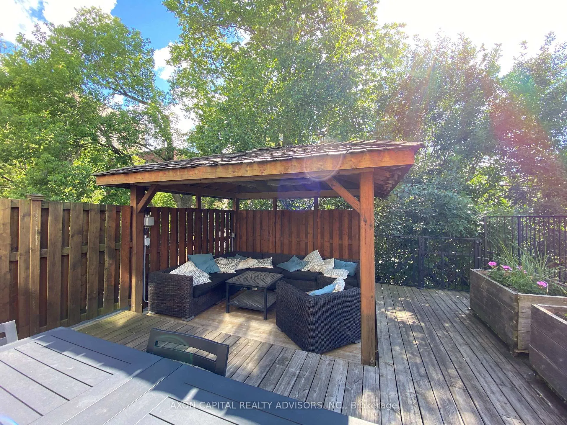 Photo 35 of 100 Admiral Road, Toronto, The Annex — HOMEH