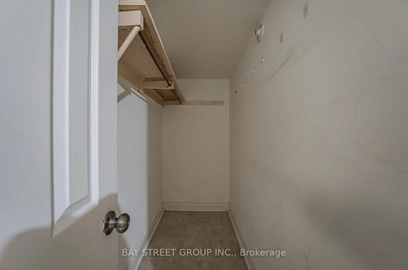 Photo 10 of 29 Ashmore Crescent, Markham, Milliken Mills East — HOMEH
