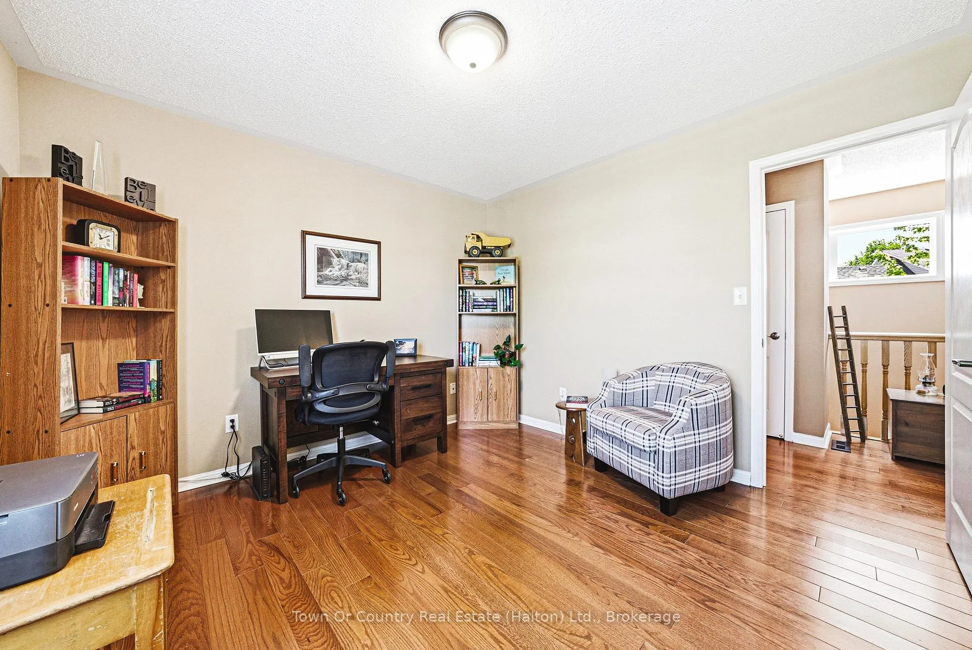 Photo 14 of 1588 Ramshaw Crescent, Milton, Beaty — HOMEH
