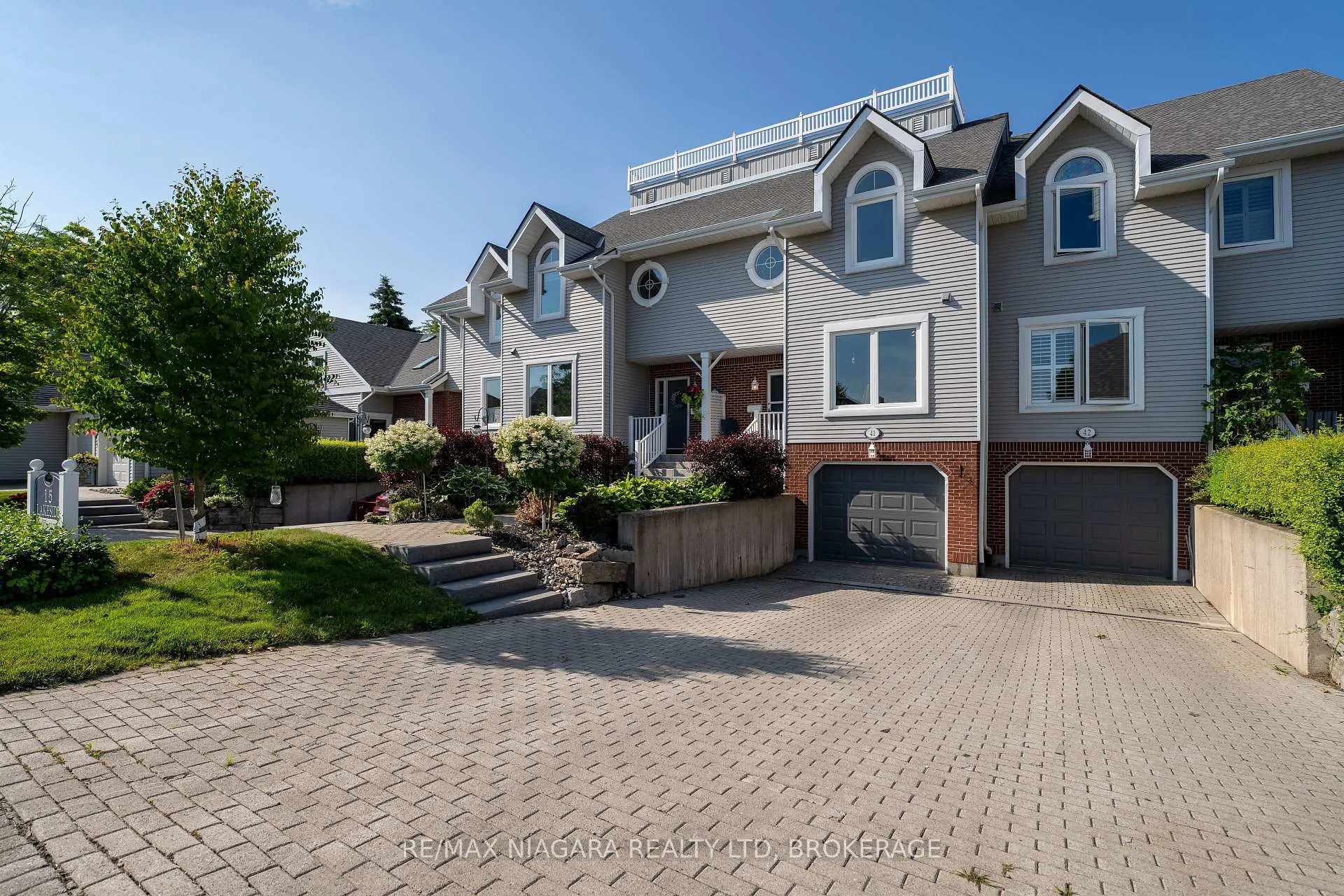 Photo 2 of Unit 41, 15 Lakeside Drive, St. Catharines, Port Weller — HOMEH