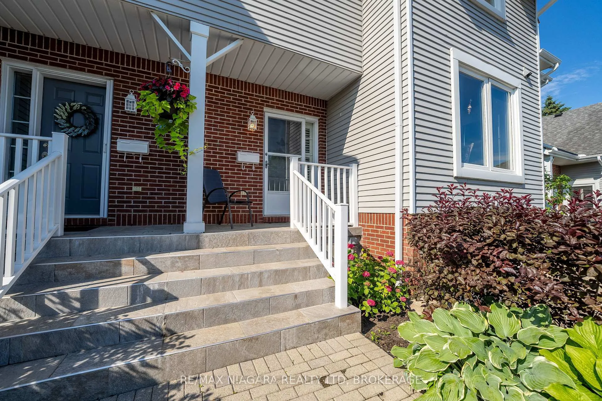 Photo 4 of Unit 41, 15 Lakeside Drive, St. Catharines, Port Weller — HOMEH