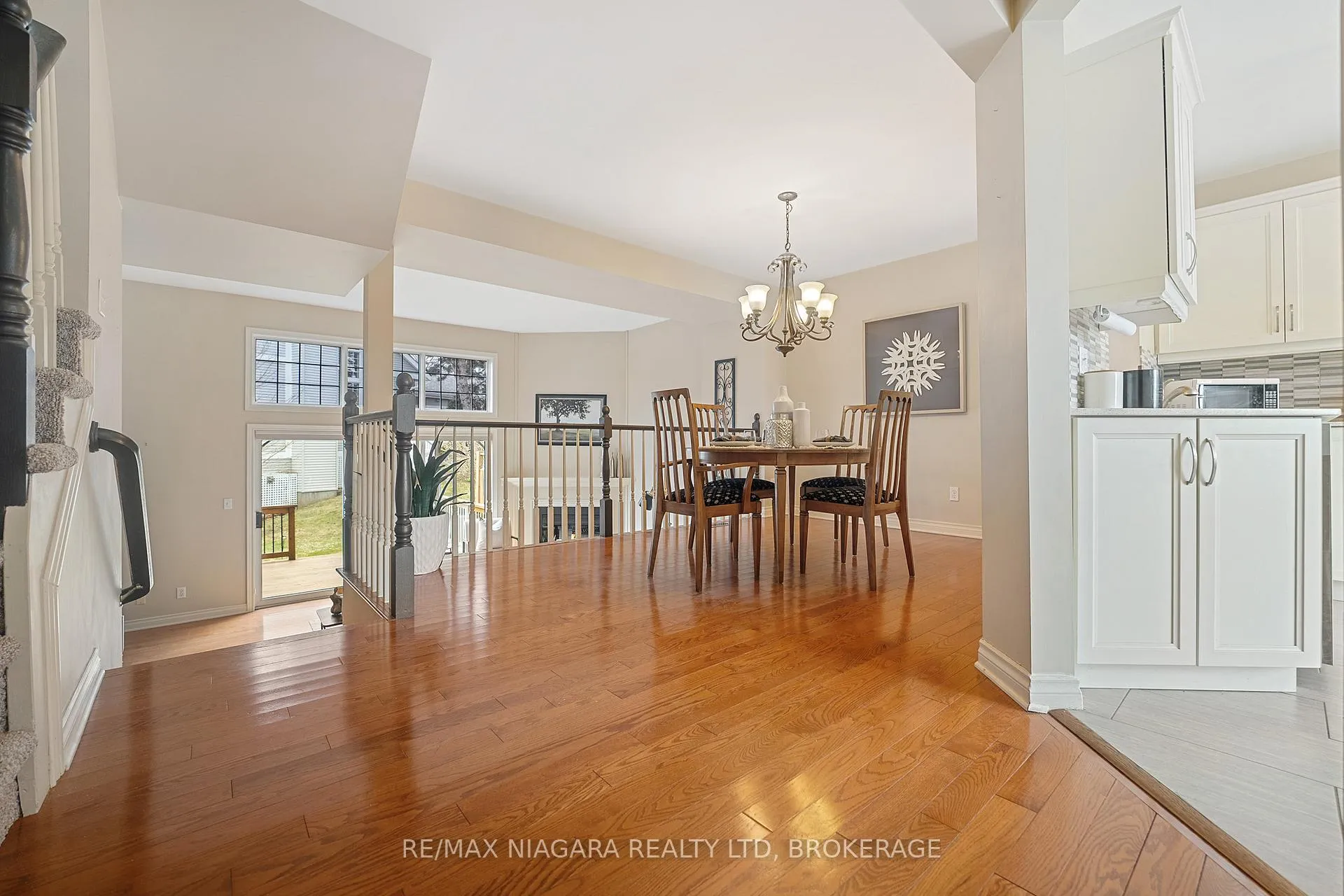 Photo 6 of Unit 41, 15 Lakeside Drive, St. Catharines, Port Weller — HOMEH