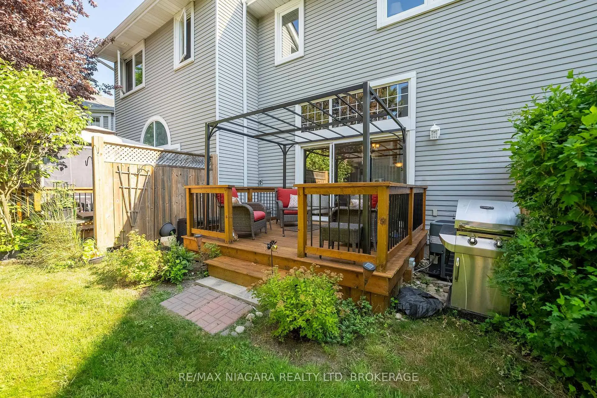 Photo 21 of Unit 41, 15 Lakeside Drive, St. Catharines, Port Weller — HOMEH