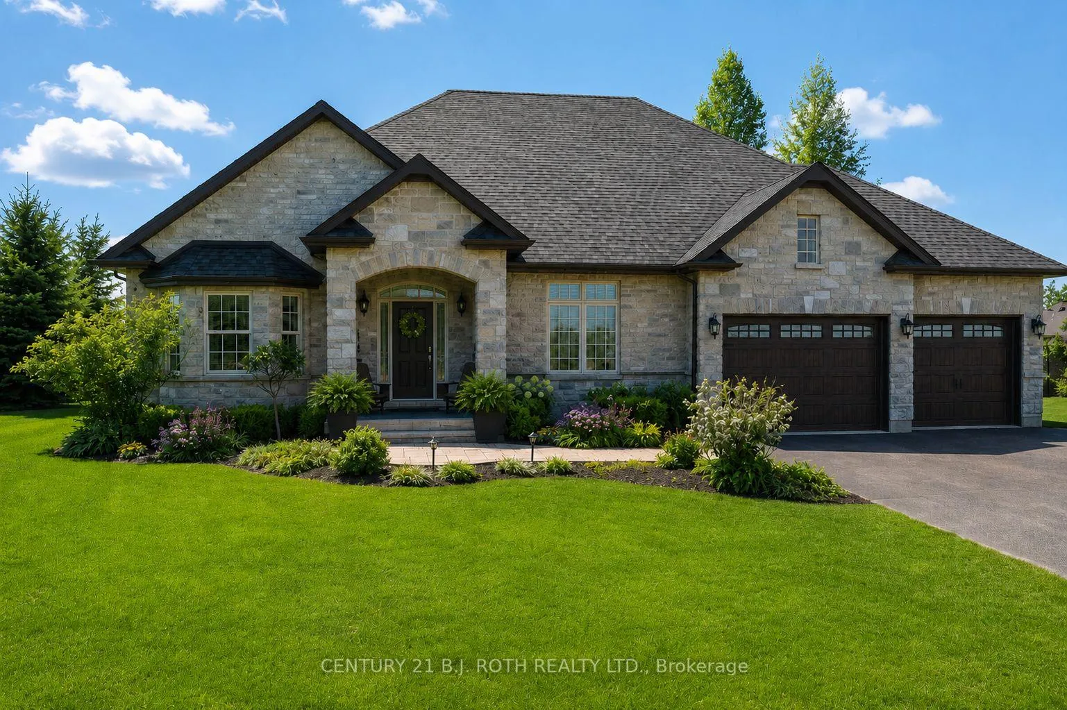 Front of 2 Roy Hickling Drive