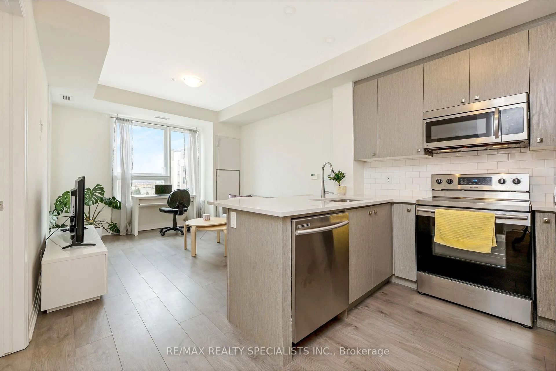 Photo 10 of Unit 434, 1105 Leger Way, Milton, Ford — HOMEH