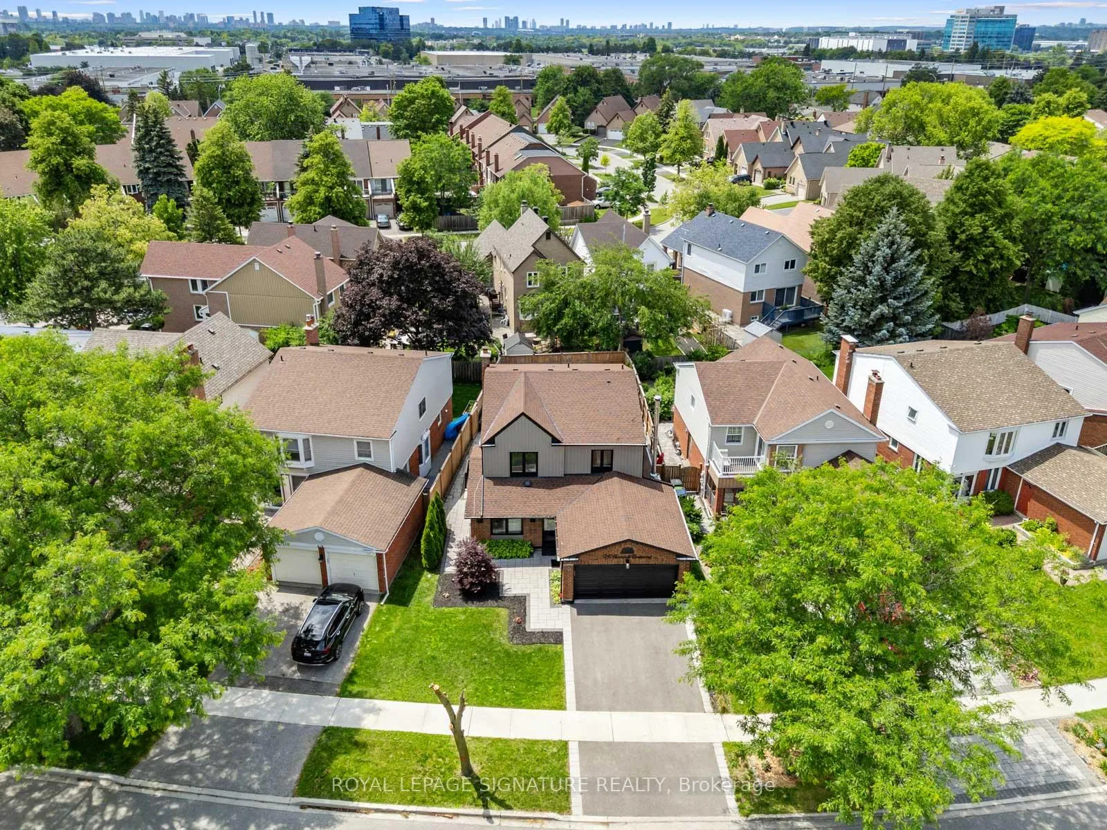 Photo 39 of 216 Huntsmill Boulevard, Scarborough, Steeles — HOMEH