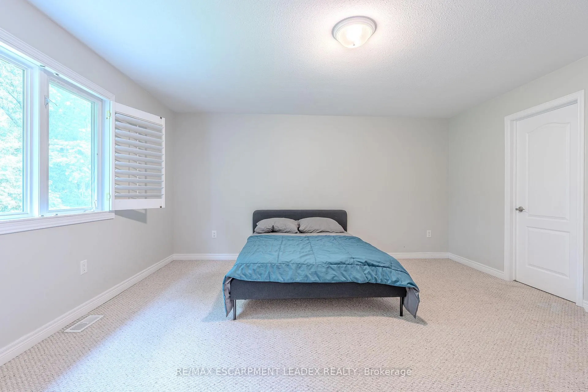 Photo 25 of Unit 8, 441 Stonehenge Drive, Hamilton, Meadowlands — HOMEH