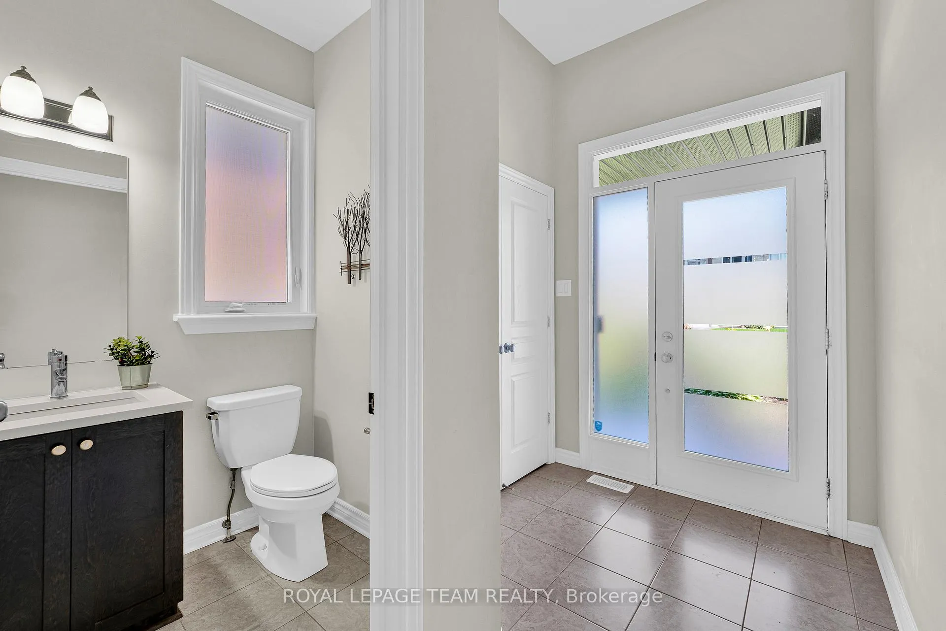 Photo 6 of 534 Stargazer Crescent, Ottawa, Riverside South/Gloucester Glen — HOMEH