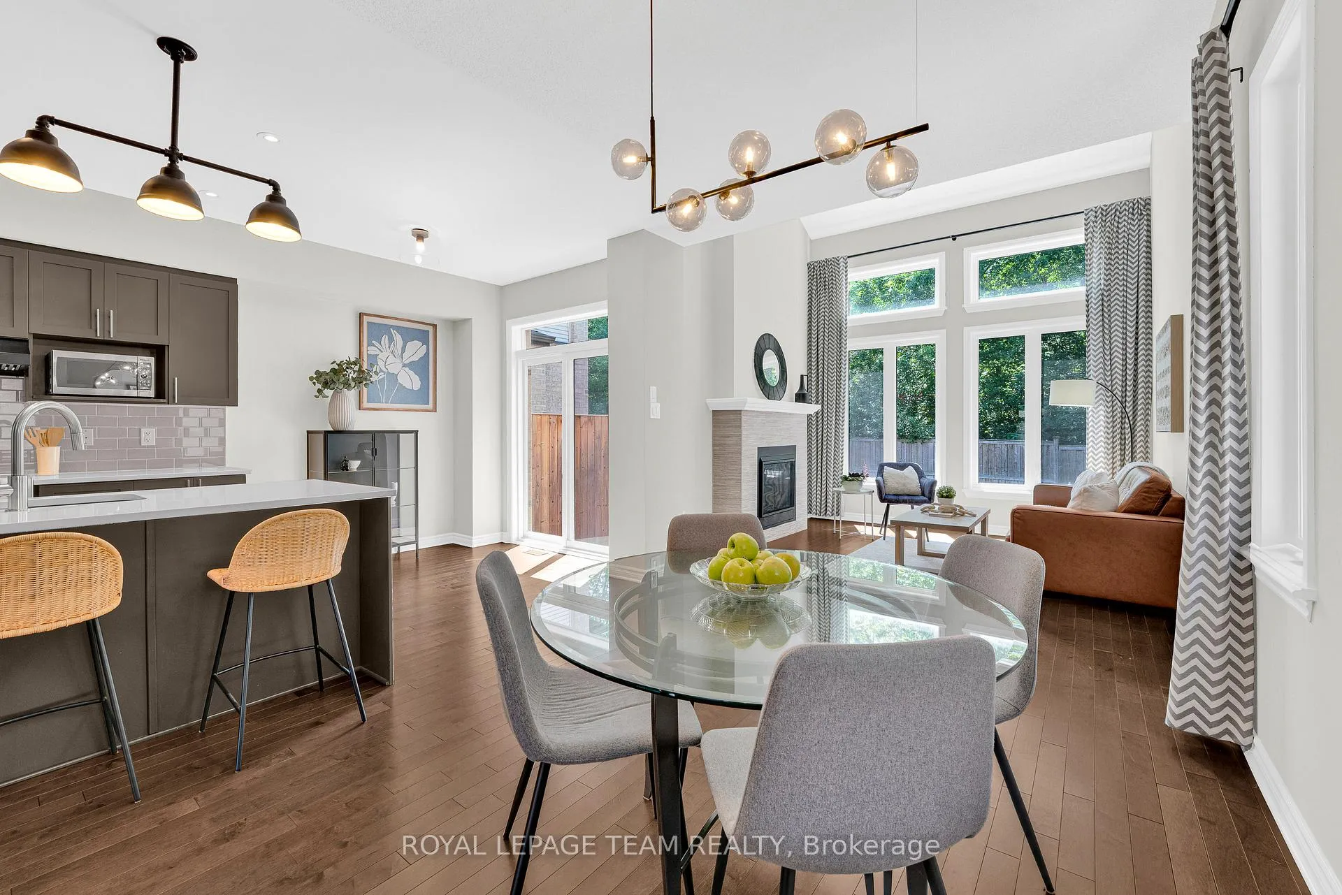 Photo 11 of 534 Stargazer Crescent, Ottawa, Riverside South/Gloucester Glen — HOMEH