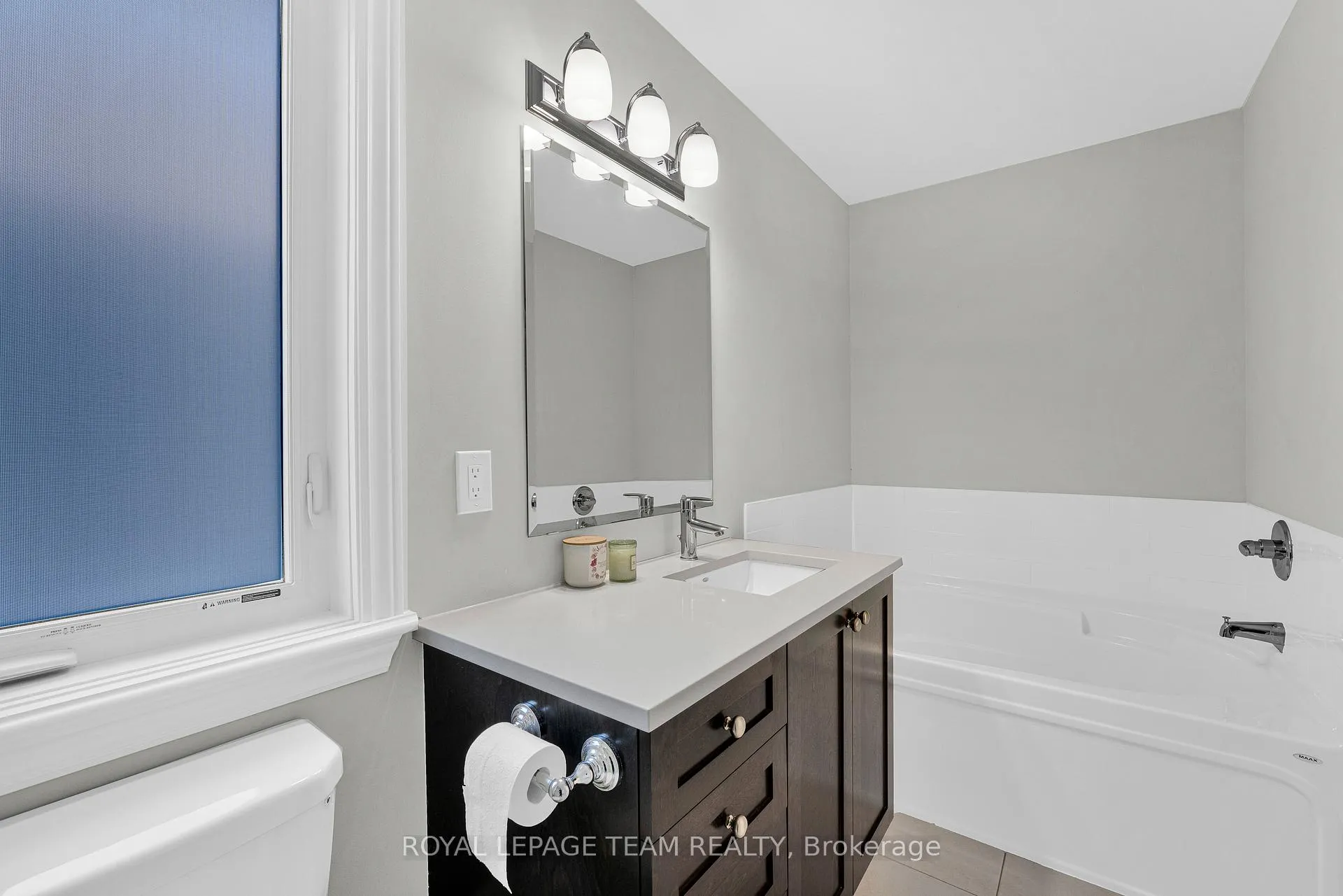 Photo 34 of 534 Stargazer Crescent, Ottawa, Riverside South/Gloucester Glen — HOMEH