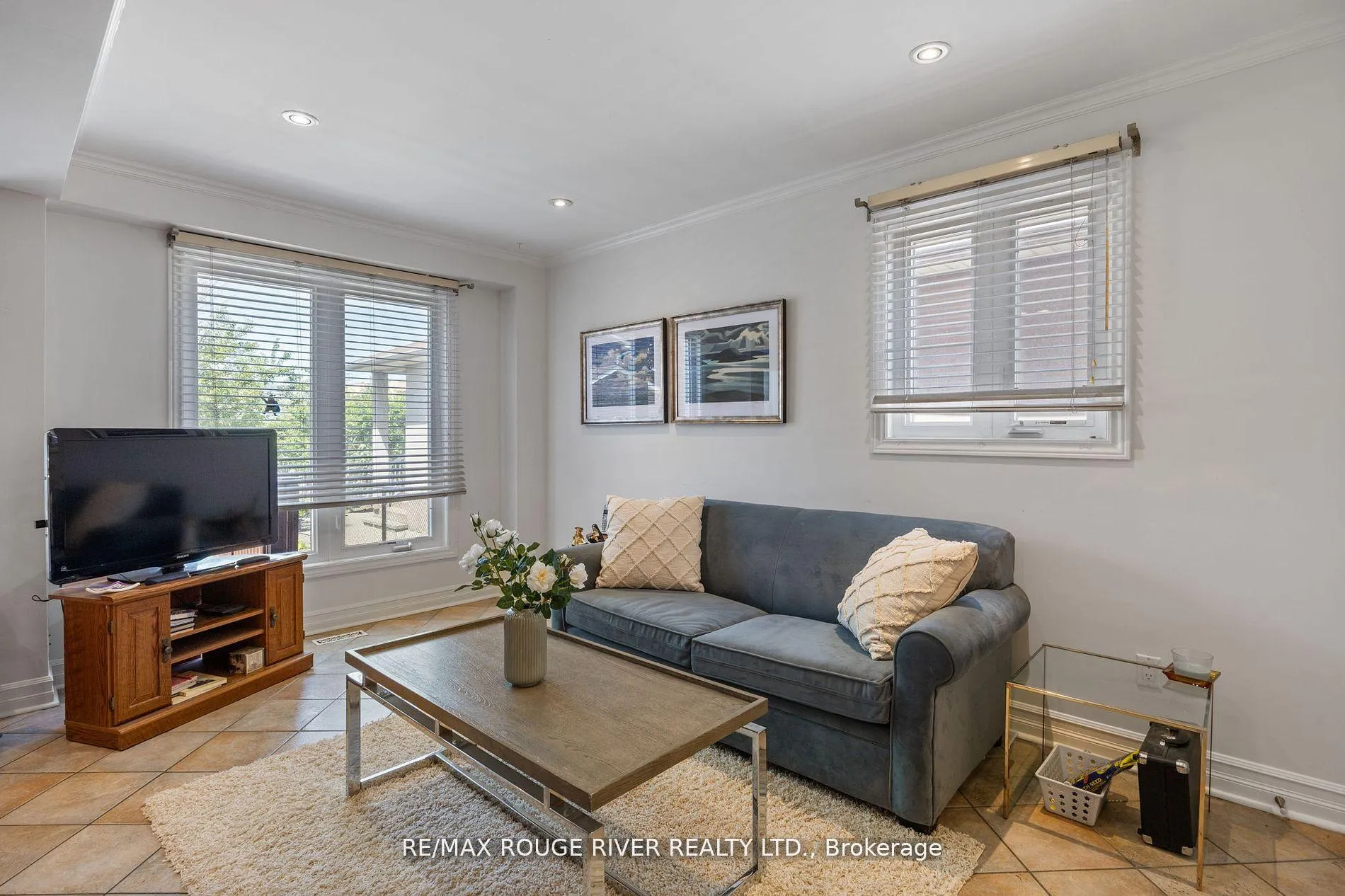 Photo 7 of 72 Coles Avenue, Vaughan, Vaughan Grove — HOMEH