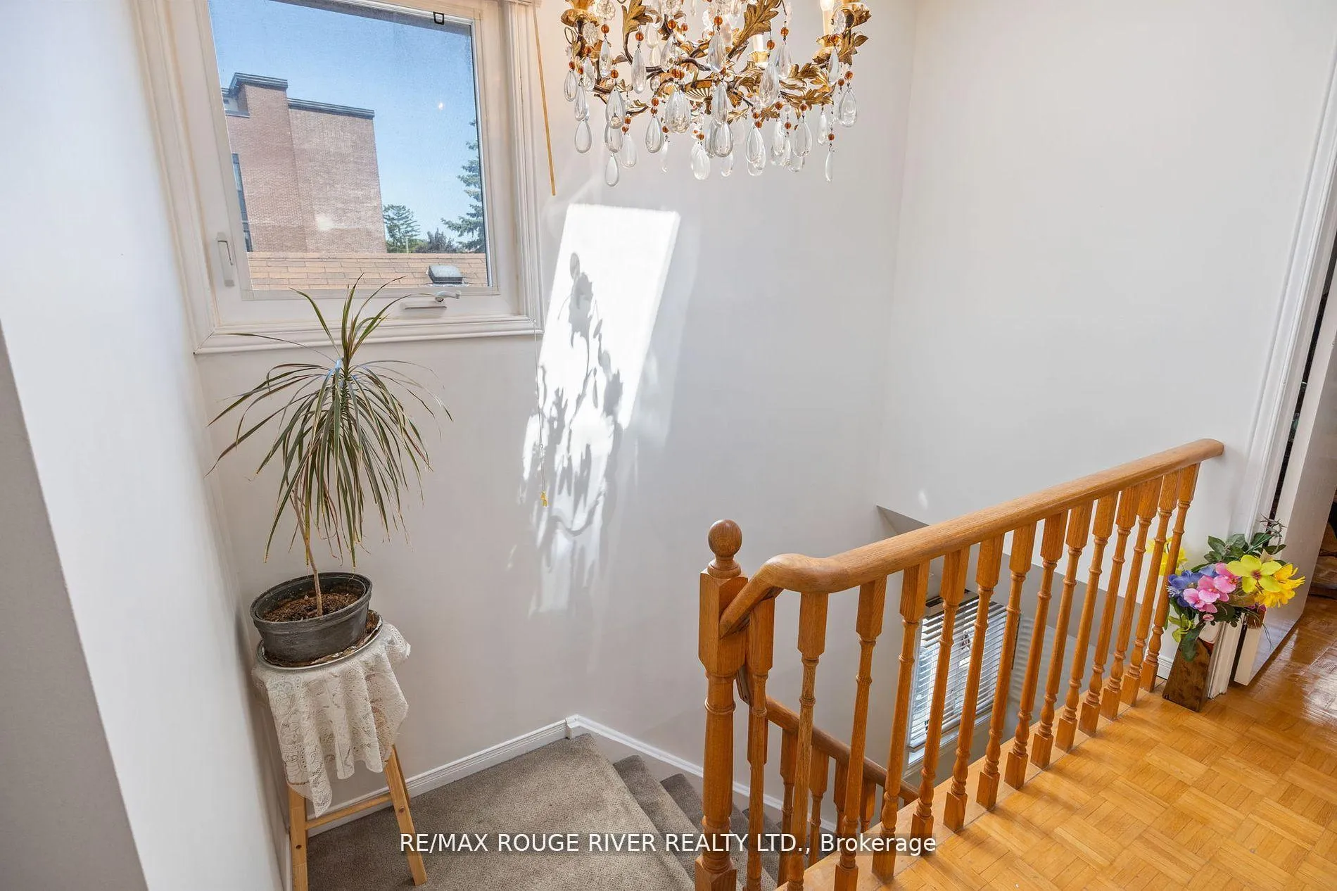 Photo 13 of 72 Coles Avenue, Vaughan, Vaughan Grove — HOMEH