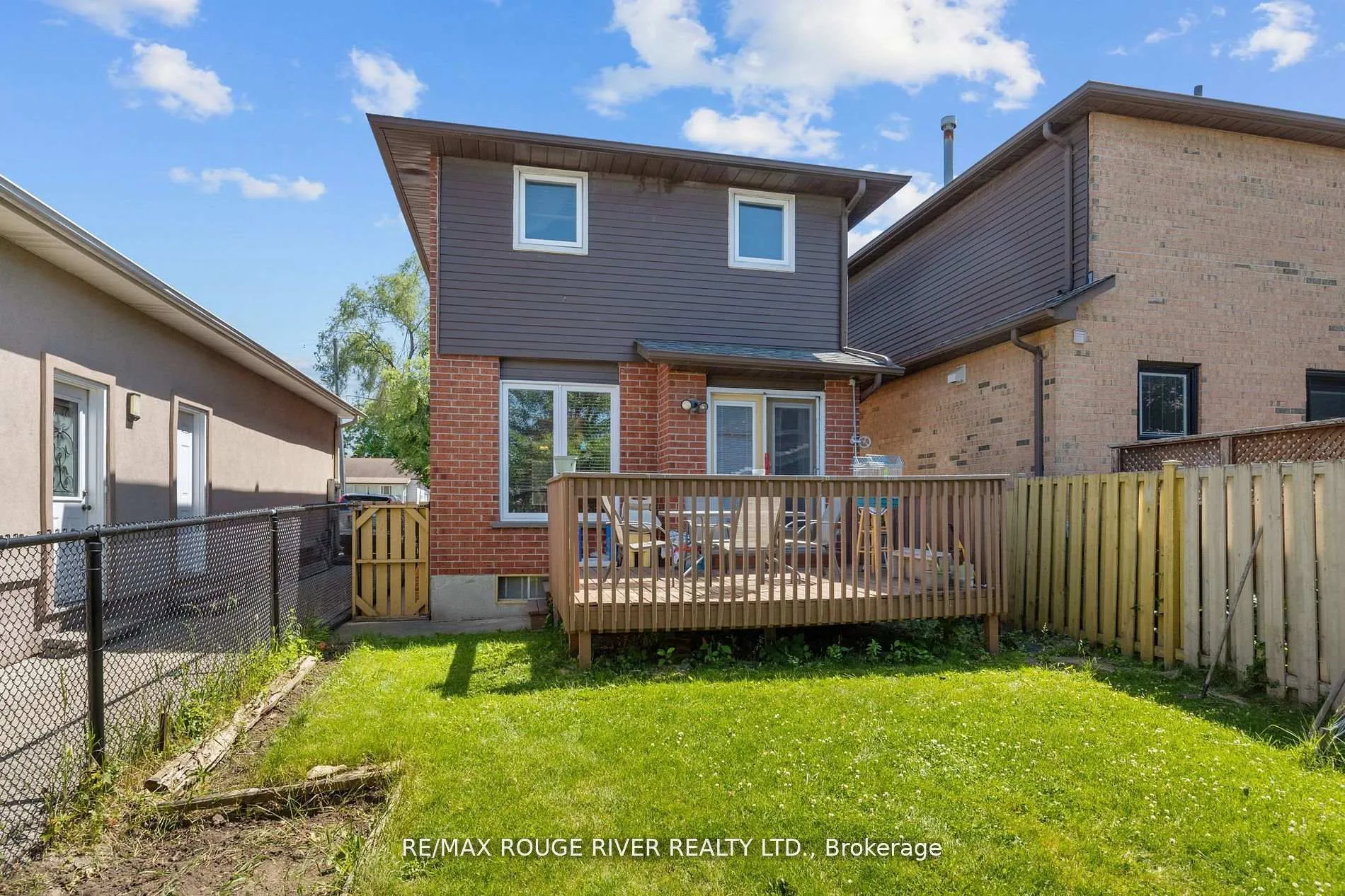Photo 23 of 72 Coles Avenue, Vaughan, Vaughan Grove — HOMEH